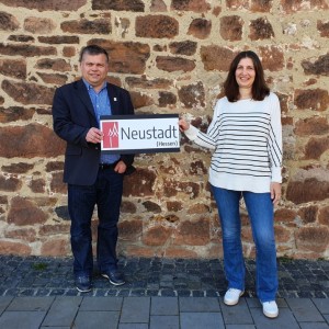 Stadt Neustadt (Hessen) verwendet zukünftig ein neues Logo